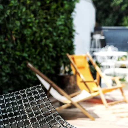 게스트하우스 La Maison D'hortense, Maison De Charme Et De Caractere 4*