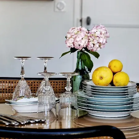 La Maison D'hortense, Maison De Charme Et De Caractere 게스트하우스 4*