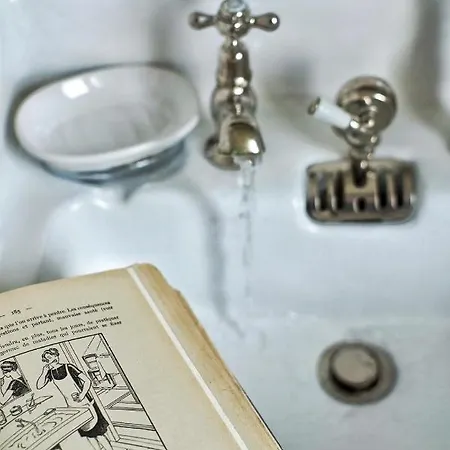 La Maison D'hortense, Maison De Charme Et De Caractere 4*