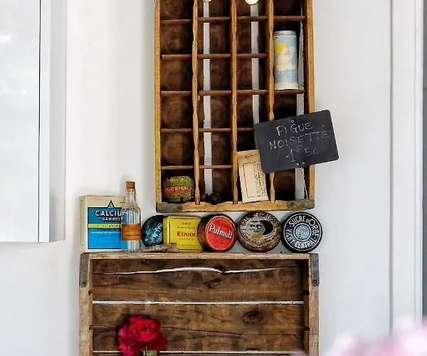 La Maison D'hortense, Maison De Charme Et De Caractere ゲストハウス