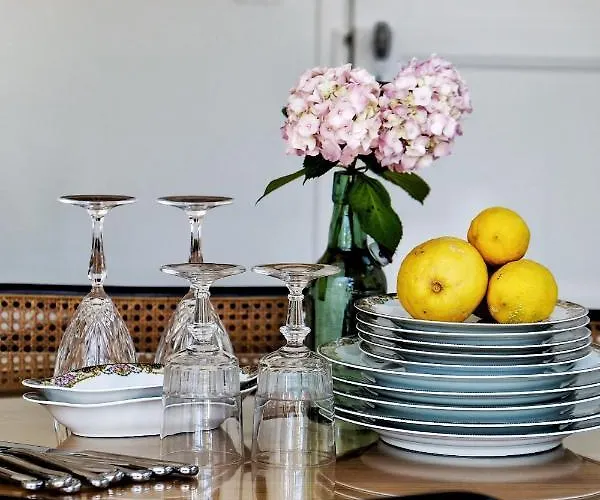 La Maison D'hortense, Maison De Charme Et De Caractere ゲストハウス 4*