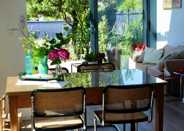 ゲストハウス La Maison D'hortense, Maison De Charme Et De Caractere